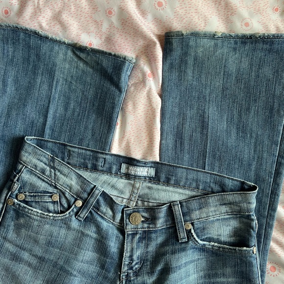 Rock & Republic Low Rise Flare Leg Jeans Fleur-di-lis Embellishment SZ 26 Y2K - Picture 7 of 15